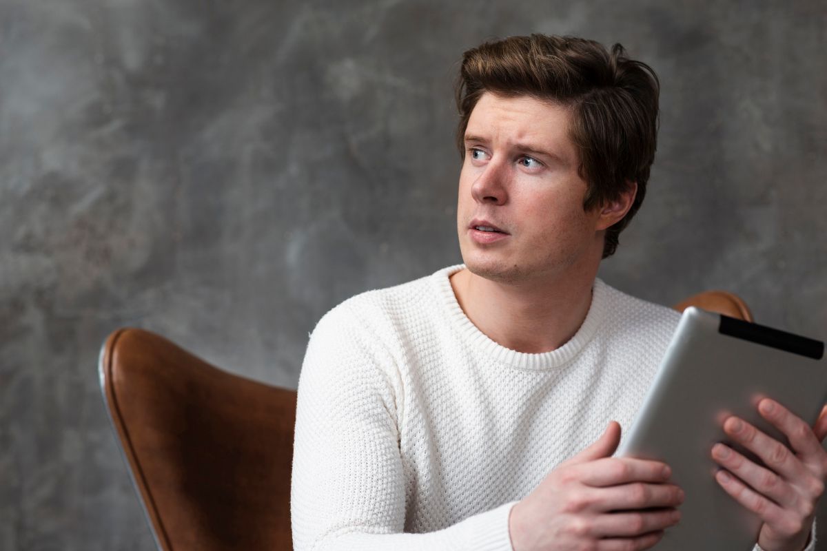 Mike-Pence-Height-Speculations-The-Internets-Obsession